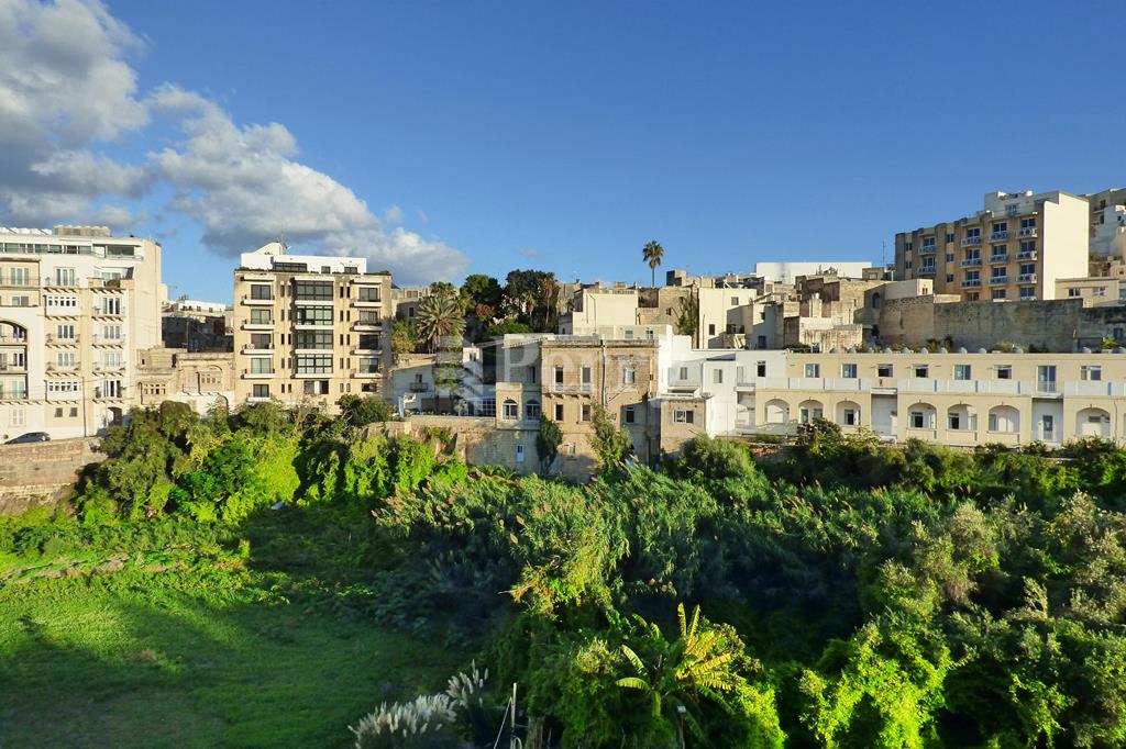 St Julians - Apartment