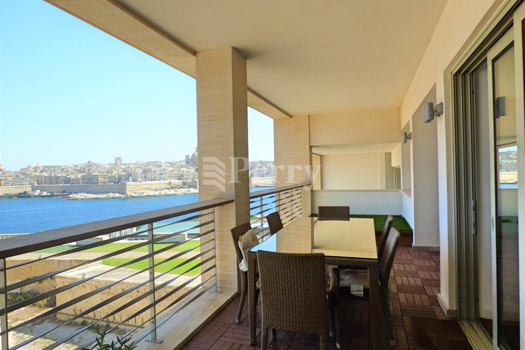 Tigne Point - Duplex Apartment