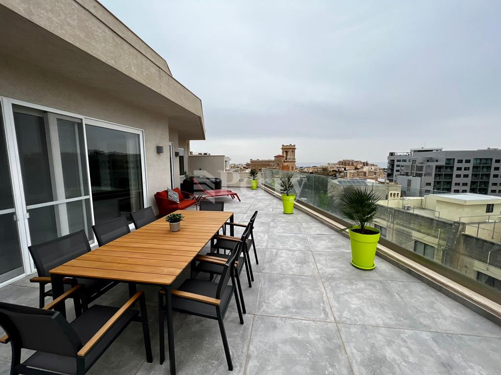 St Julians - Penthouse