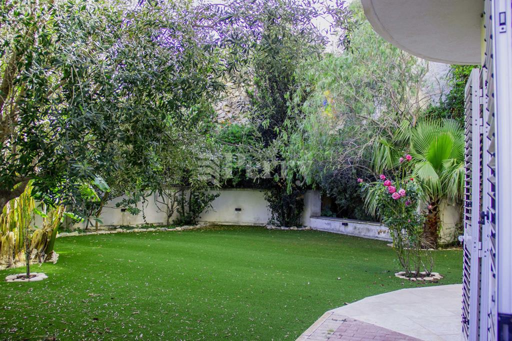 St Julians - Apartment