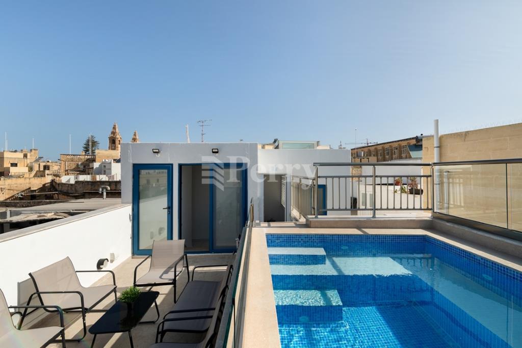 Naxxar - House of Character