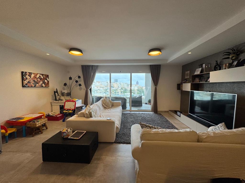 St Julians - Apartment