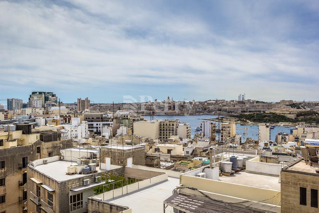 Sliema - Airspace