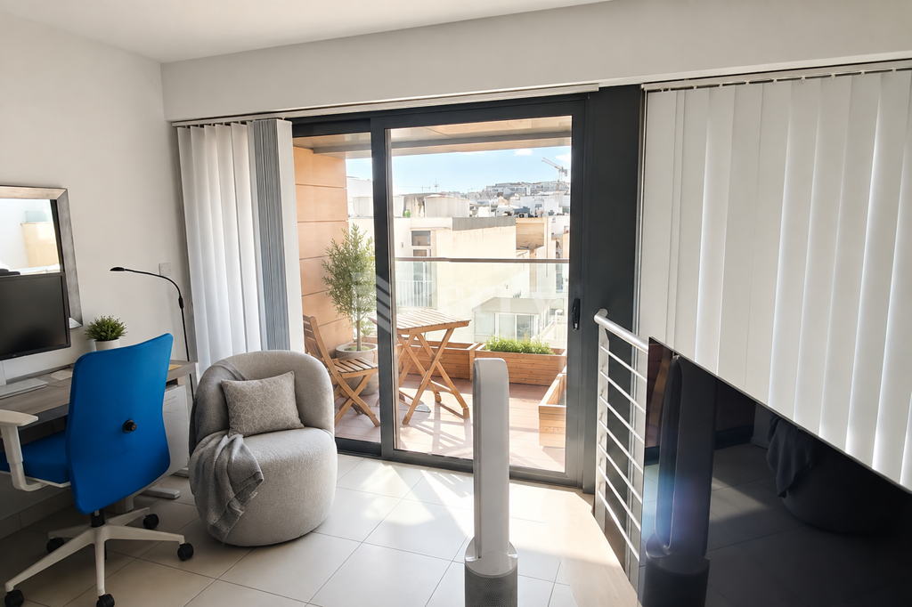 Portomaso, St Julians - Duplex Apartment