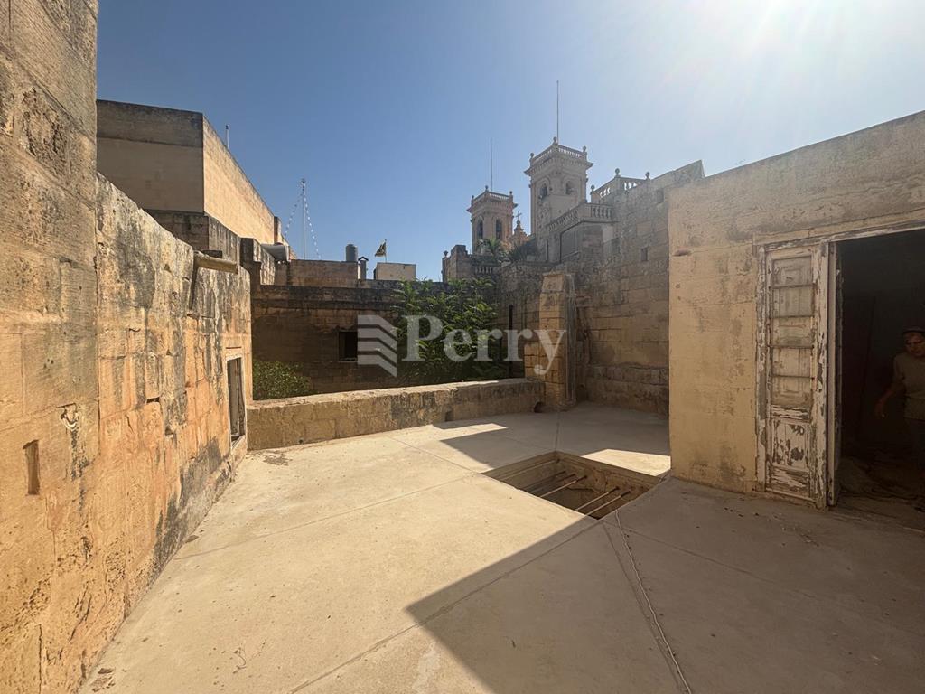 Zebbug - House of Character
