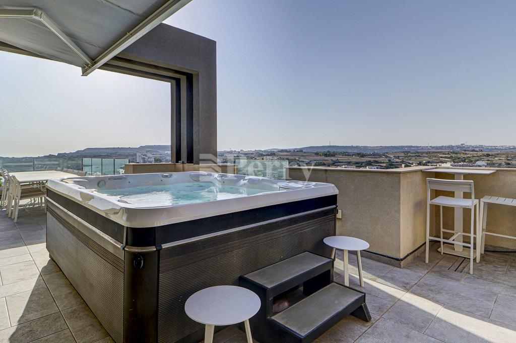 St Pauls Bay - Penthouse